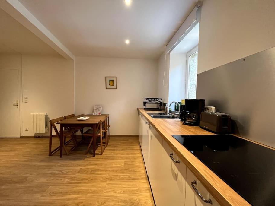 Elegant T2 Entierement Renove Apartment Concarneau Bagian luar foto